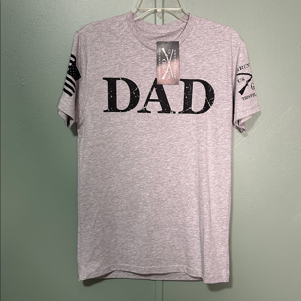NWT Grunt Style Dad Defined Gray T-Shirt Size Small Brand New Double Sided